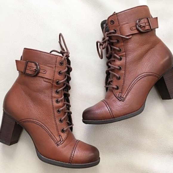 🎁  Clarks Women's Jolissa Gypsum Boot - Picture 4 of 12